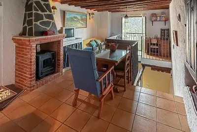 Image de 3 bedroom beautiful home in Berchules