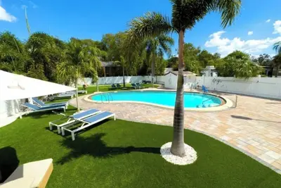 Image de Coastal Comfort in Clearwater • Pool • #510