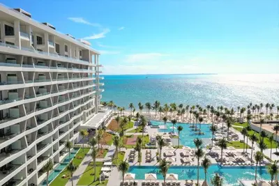 Image de Ultra-Luxury Caribbean Escape - Designer 2-Bedroom Suite at Garza Blanca Cancun
