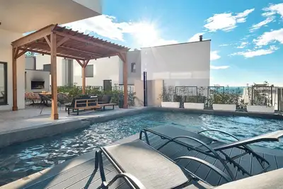 Image de Luxury villa Natali w pool, terrace and sea view