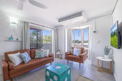 Image de 2 Bedroom Unit with Beach & Golf at your doorstep!