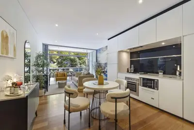 Image de Cozy Modern Peaceful City Pad - Balcony Aircon