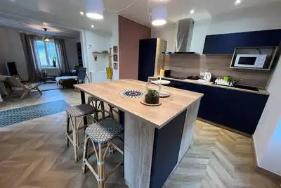 Image de Appartement cosy avec terrasse face aux pistes, proche sentiers de randonnées