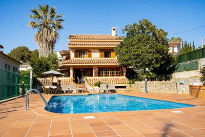 Image de Villa Ficus - Book your perfect getaway in Lloret de Mar