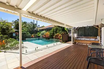 Image de 4br Bayside Retreat w/ Pool —Walk to Waterfront