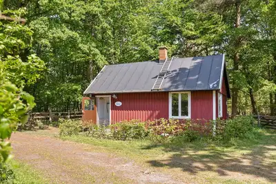 Image de Beautiful home in Sjöbo with lake view