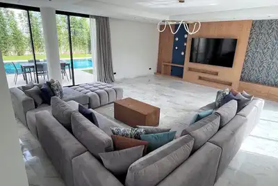 Image de Villa luxueuse et spacieuse, dans une résidence sécurisée, 5 minutes de la plage