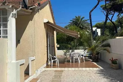 Image de Maison de plage avec jardin clos