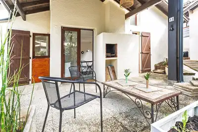 Image de Maison de vacances « Alex » avec piscine partagée et terrasse privée