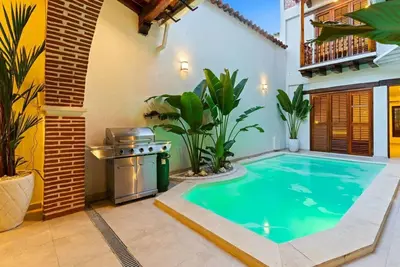 Image de Casa Sol - Villa in Getsemaní with Large Pool