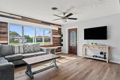 Image de Anna Maria Island Retreat for Special Events