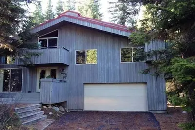Image de 4br/2ba McCall home near downtown, with bumper pool