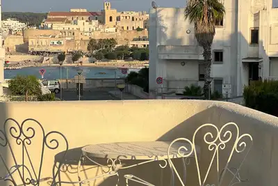 Image de Apartment with a view of the bay of Otranto a stone's throw from the sea