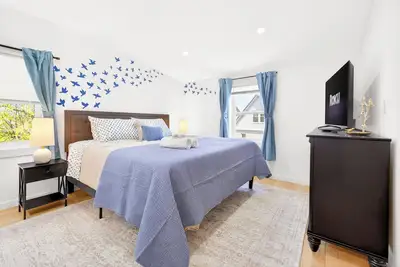 Image de The Milton Manor 5br 2ba - Sleeps 10 - Unit 2