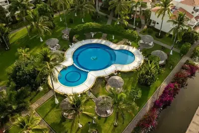 Image de Apartment close to the beach in private condo