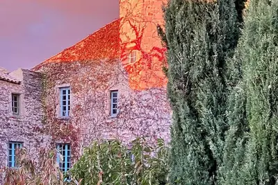 Image de Chateau provencal 17e / 9 couchages / piscine et jardin