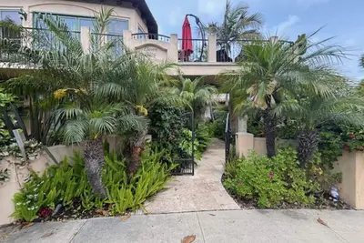 Image de Large 6-bedroom home with ocean views in Coronado