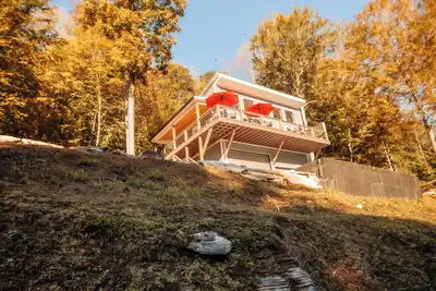 Image de Cozy Cardoness Cabin on Private Lake!