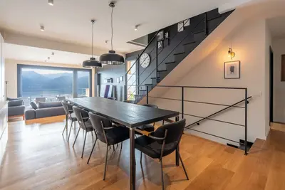 Image de Lake Como View 3br | Regina 35