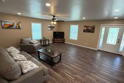 Image de 3-bedroom house in Bath. Close to the Finger Lakes, wine trails and much more
