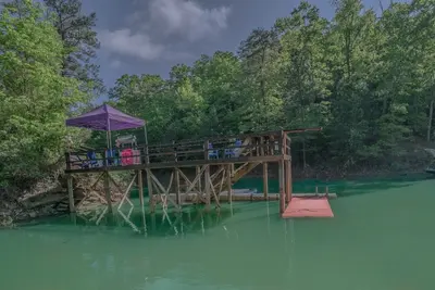 Image de Douglas Lake Access + Smoky Mtn Views + Hot Tub + Fire Pit