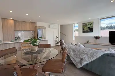 Image de Central Dunedin Stay with Park Views