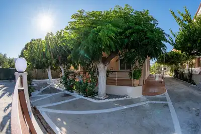 Image de Seaside Plitra Paradiso - Steps from the Beach