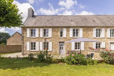 Image de Belle maison en pierre, jardin privé, au cœur du Cotentin