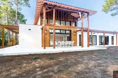Image de Villa Pmr piscine et clim - 8/10 pers.