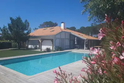 Image de Villa avec piscine - 13 pers. , proche plage