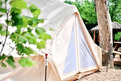 Image de Tent #K & Cabana #16's Cute Family-Friendly Bell Tent in Kingsbury, Tx