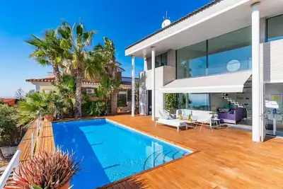 Image de Villa Oasis I - Cinq Chambres Villa, Couchages 12