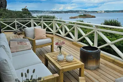 Image de Chalet familial avec vue sur la mer près de Stavern