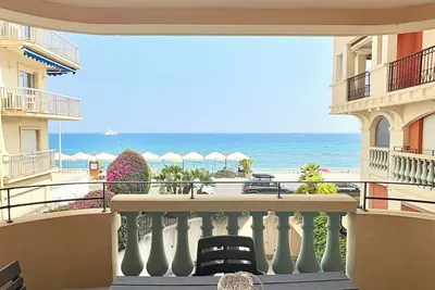 Image de Seafront Terrace & Wi-Fi [600m from station].