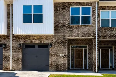 Image de Stylish 3br Townhome Minutes From Uk & Downtown