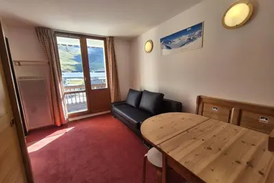 Image de 100m du centre station, 1er étage, balcon, télévision, casier à ski, 27m², Tignes