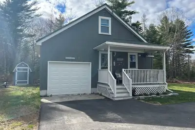 Image de Cozy modern cabin with bonus room located near both area of Acadia National Park