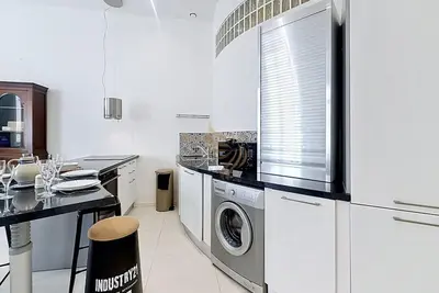 Image de Urban 94 Wifi Clim 4 Personnes Frejus