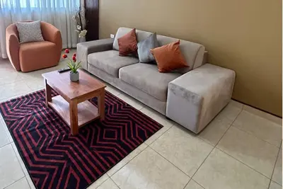Image de Cozy and Safe Environment Close to the Airport