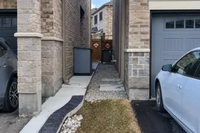 Image de Brand New 2br Suite | Fireplace | Private Entry | Parking | Milton