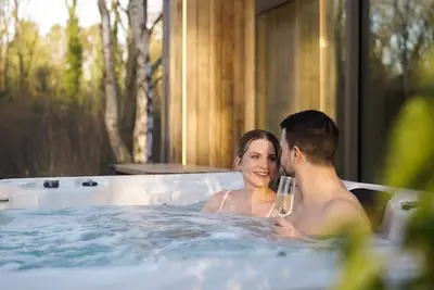 Image de Woodz Lodges - Lodge with Jacuzzi | 6p