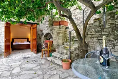 Image de 3-bedroom villa in lovely Kato Lefkara with Ac