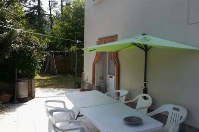 Image de Ground Floor Swiss Styled Small Cottage with Disabled Access