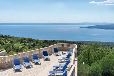 Image de Amazing apartment in Bast with house sea view