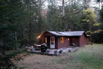 Image de Rustic Pet-Friendly Bliss: Cabin Retreat in the White Mountains, Nh
