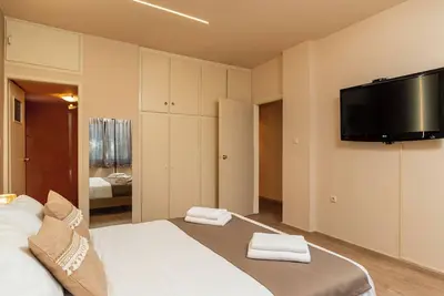 Image de Noemi SeaView Villa, Walking Distance to Beach, By IdealStay Experience