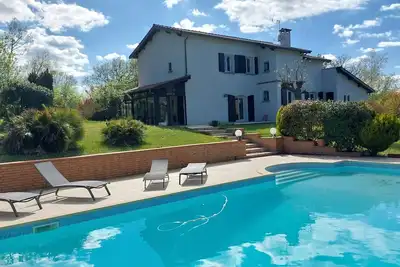 Image de Gite de campagne dans le sud ouest, 10 personnes, idéal pour la détente