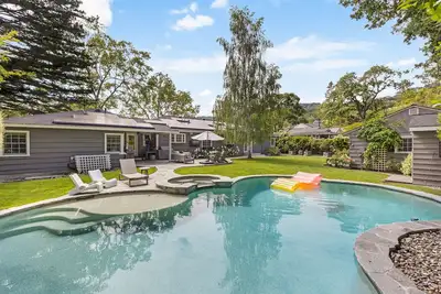 Image de Alamo Estate Pool, Hot Tub, Game Room & Mtn Views