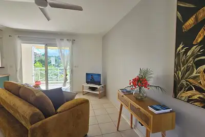 Image de Appartement refait à neuf à 100 m de la plage!