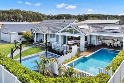 Image de Parson Oasis - A Stylish Coastal Escape